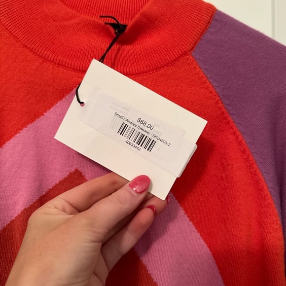 NWT Avara Sweater - Picture 2 of 5